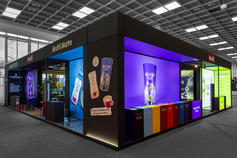 غرفه مولتی کافه - اثر ایساتیس